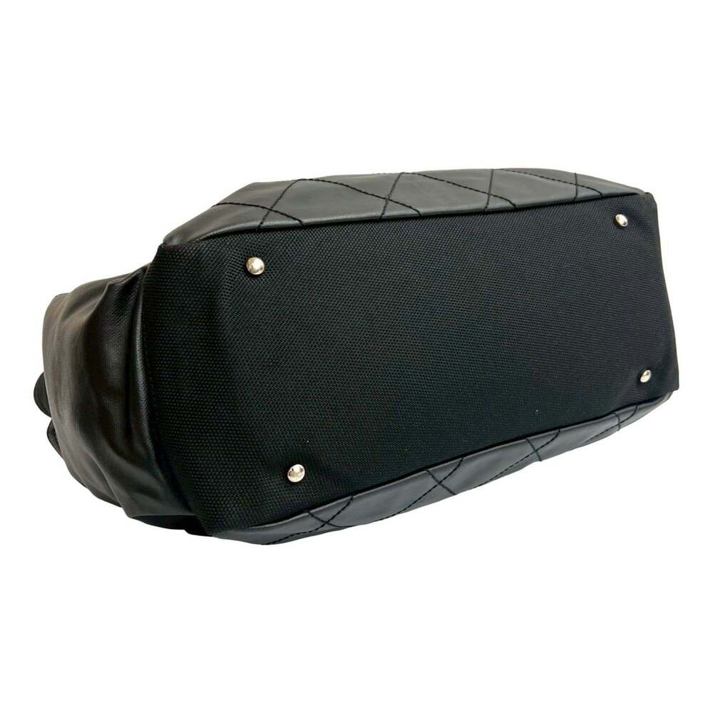 CHANEL Black Leather Tote Bag - Picture 7 of 10